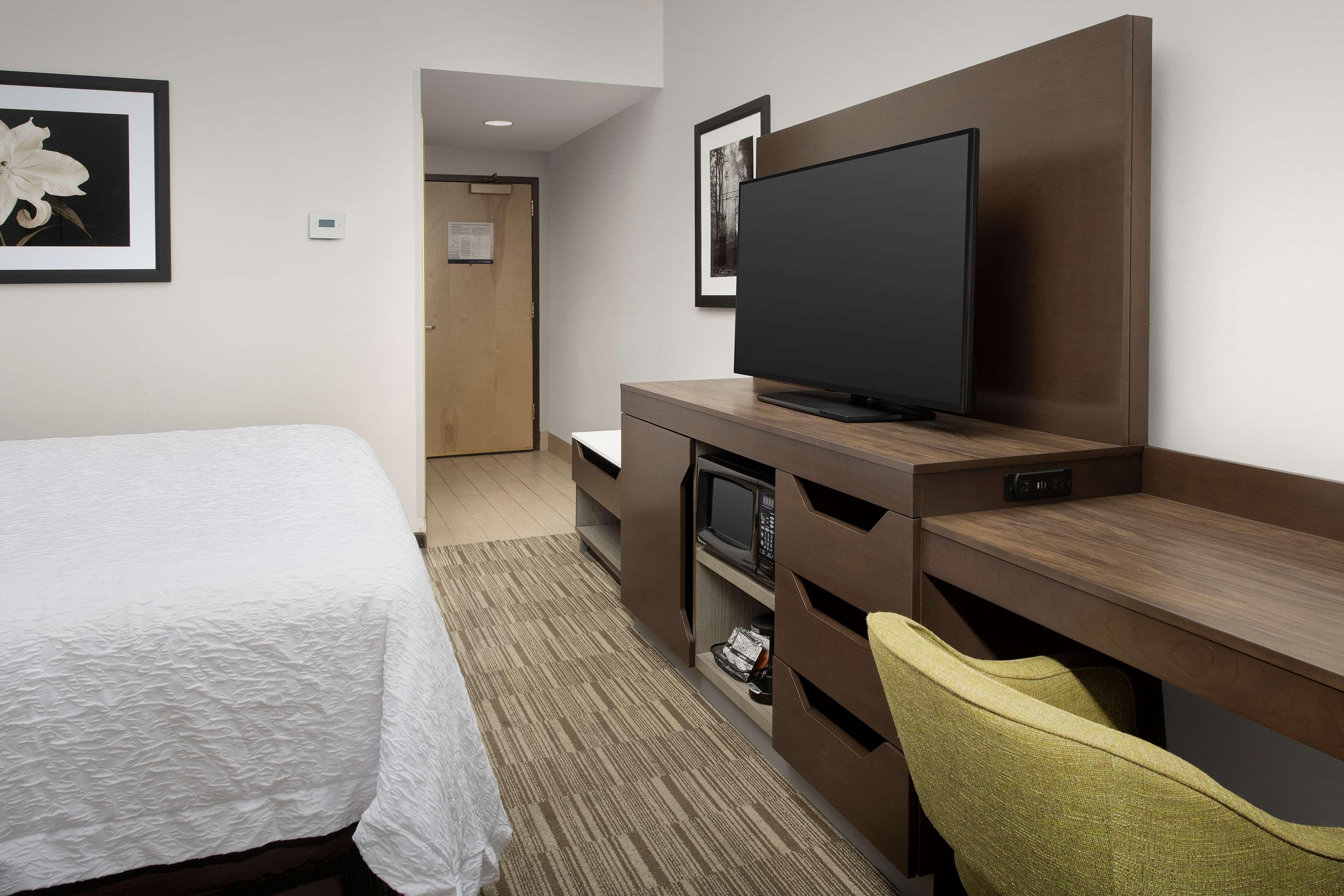 Hampton Inn Birmingham I-65/Lakeshore Drive Exteriör bild